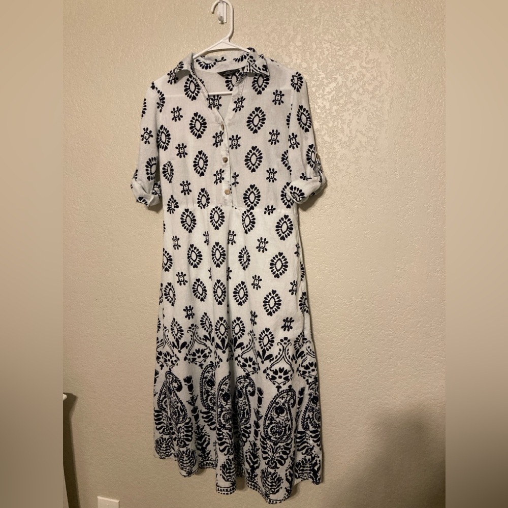 Mlle Gabrielle Navy and White Floral Beach Dress - Picture 2 of 8